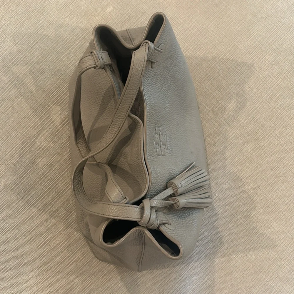 Tory Burch light grey shoulder bag - Picture 3 of 4